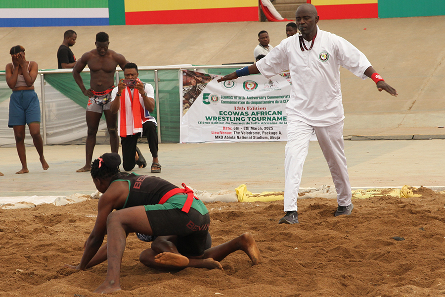 Une vue en image de la 13e édition du Tournoi de Lutte Africaine de la CEDEAO, une activité sportive régionale du Centre de Développement de la Jeunesse et des Sports de la CEDEAO